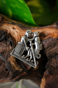 Pilgrim badge phallus coronation, silvered bronze