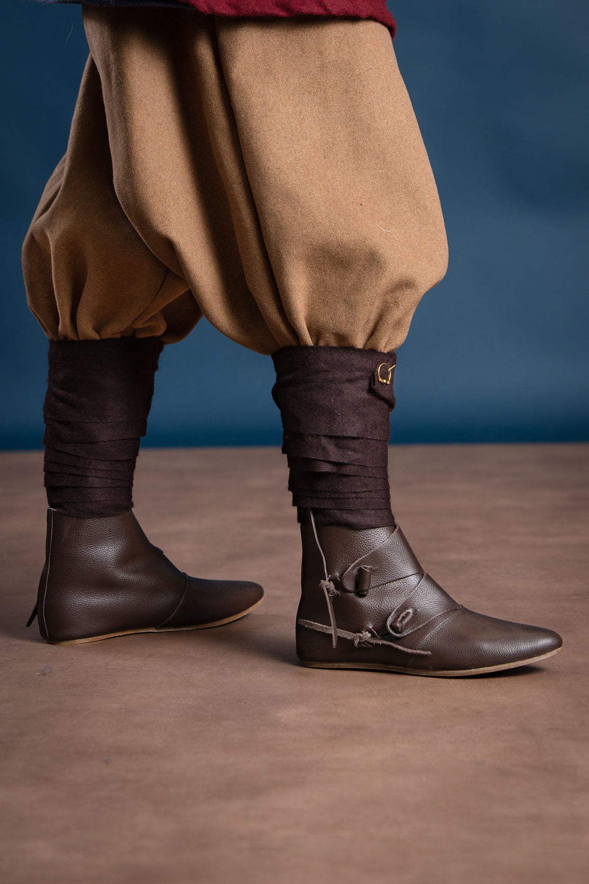 Beinwickel Aki, braun, Wollmischung