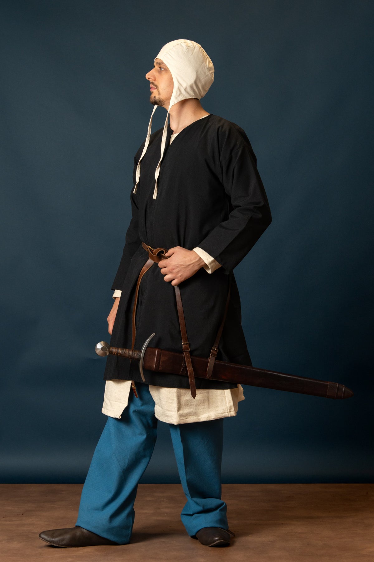 Laisvos kojos 1200-1300, mėlyna