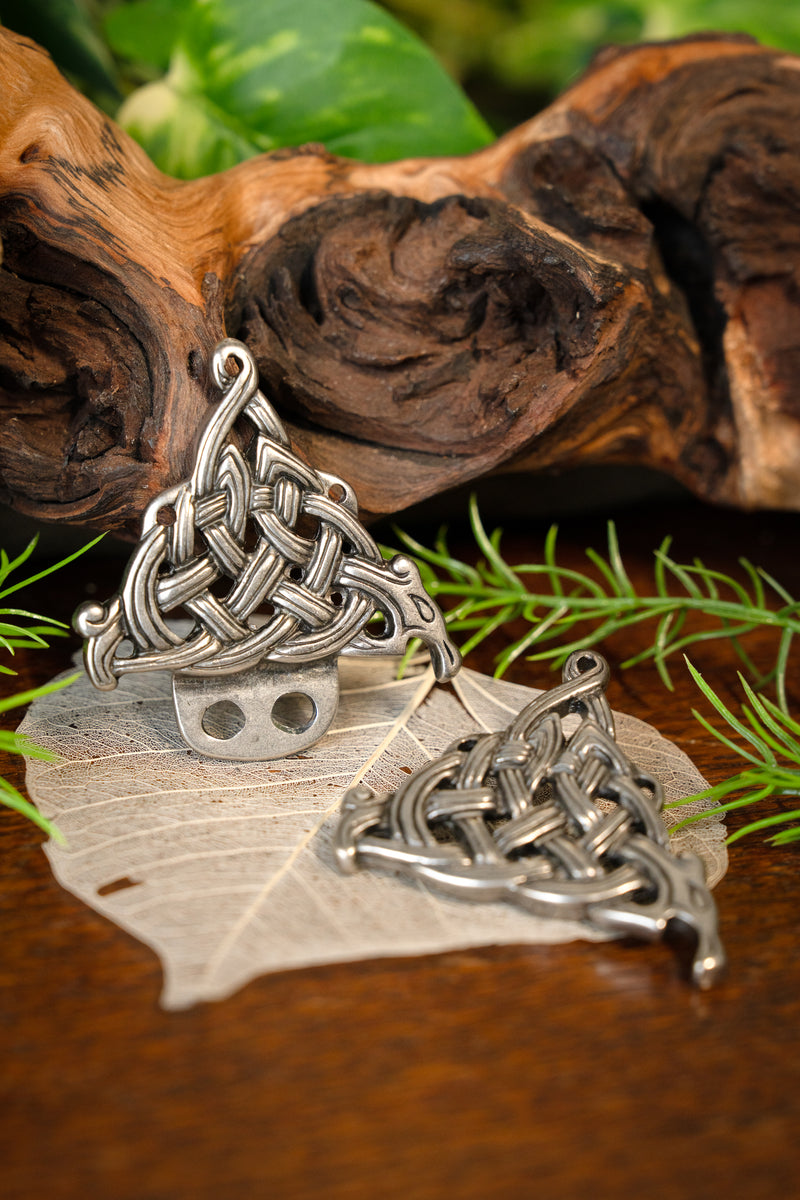 Celtyckie zapięcie do płaszcza, posrebrzane, zamak