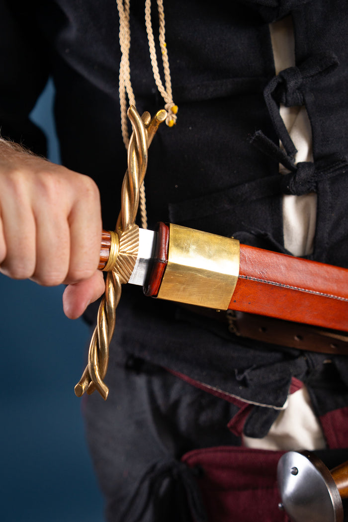 Średniowieczny miecz Oakeshott XVIII, półostry