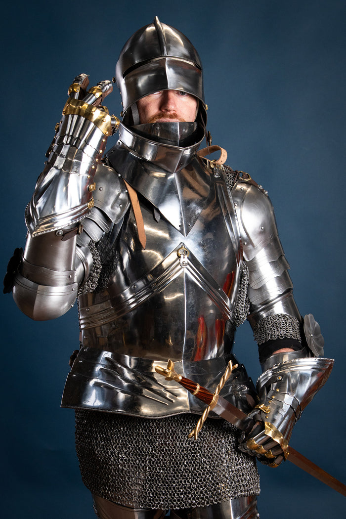 Luksuriøse gotiske panserhandsker, 1450–1500, messing, 1,2 mm