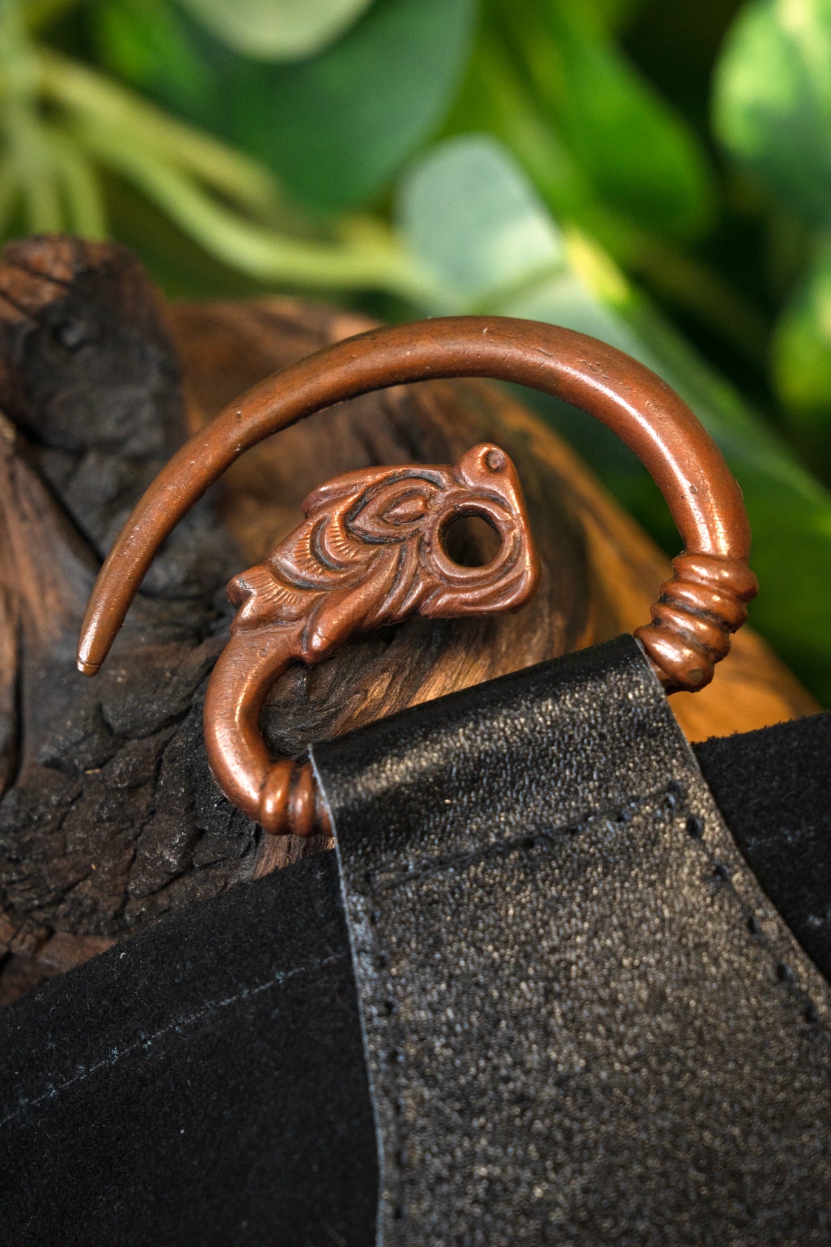 Bältesväska med drake, svart