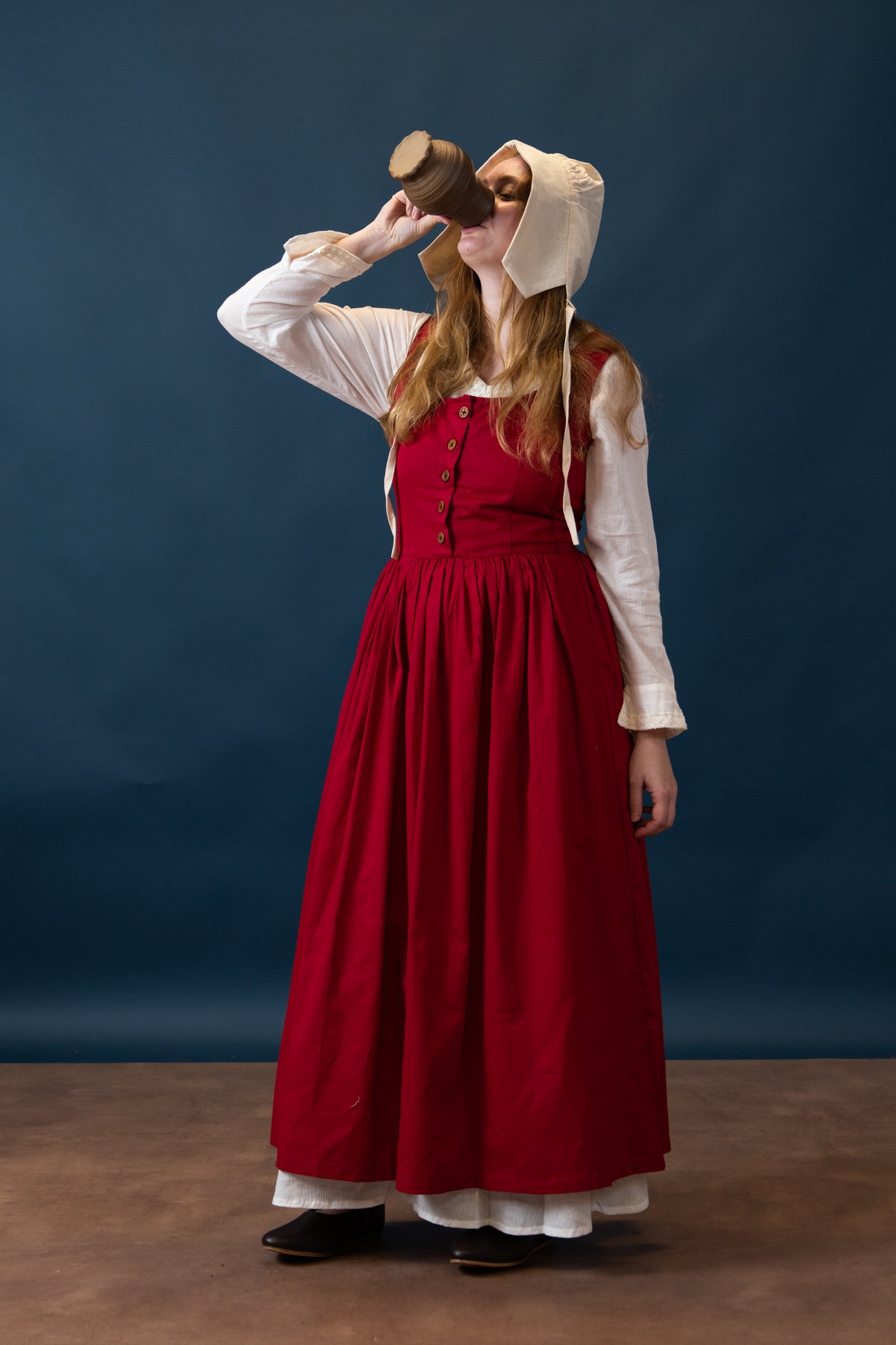 Keskiaikainen kirtle Lene, punainen