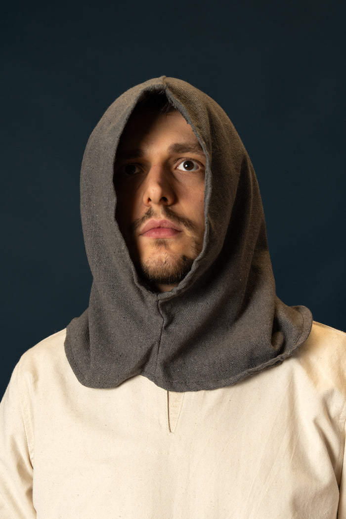 Srednjeveški chaperon, siva