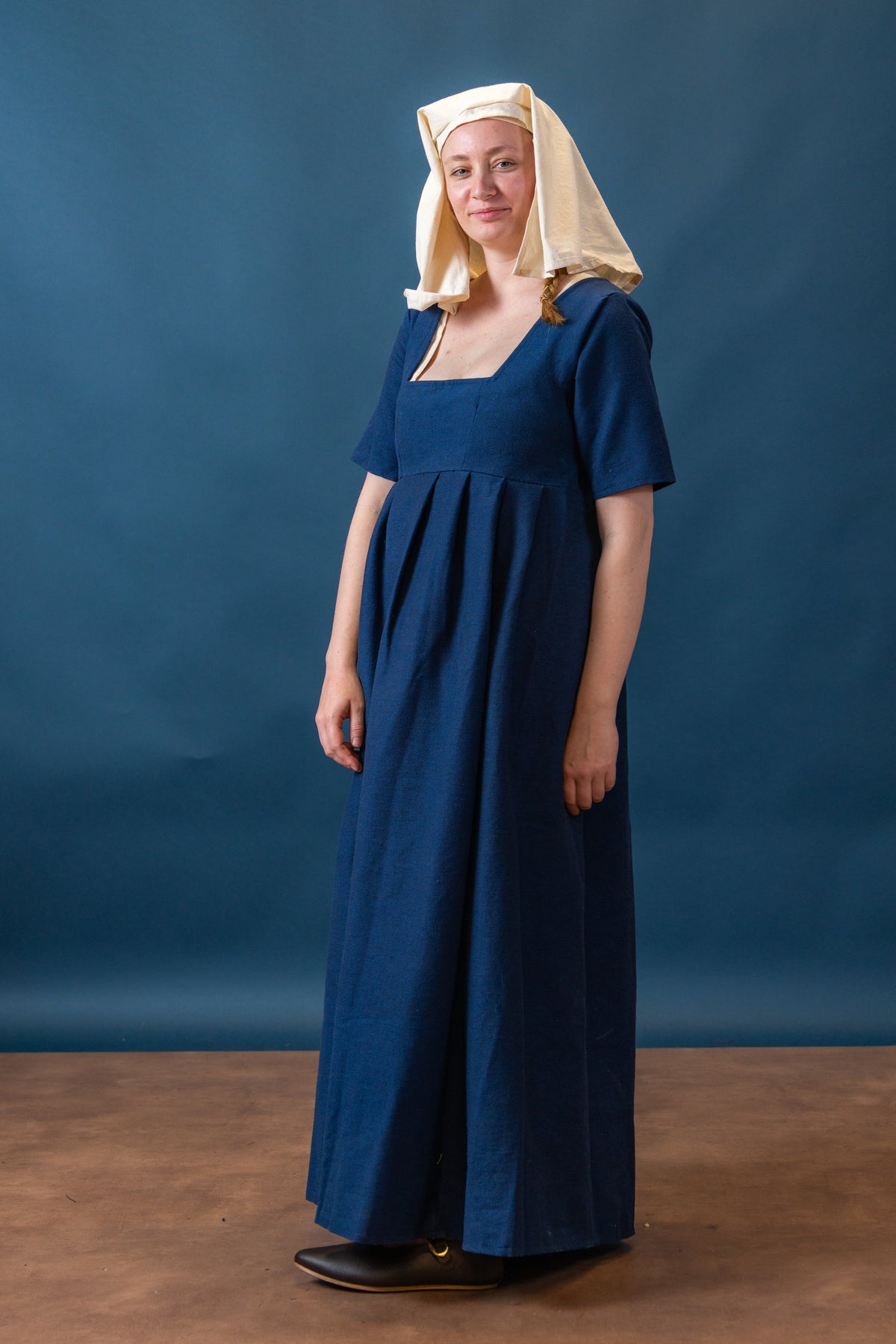 Middeleeuwse jurk Frideswinde, 14e eeuw, blauw