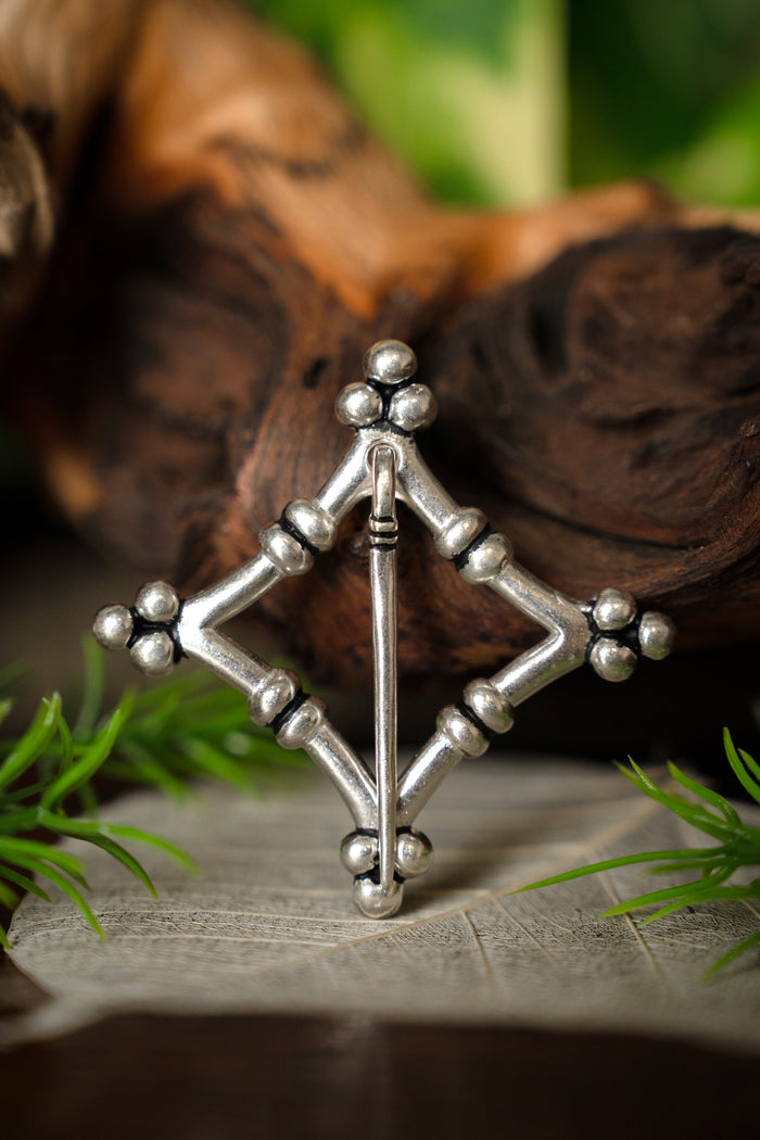 Broche medieval Bamberg, bronce plateado
