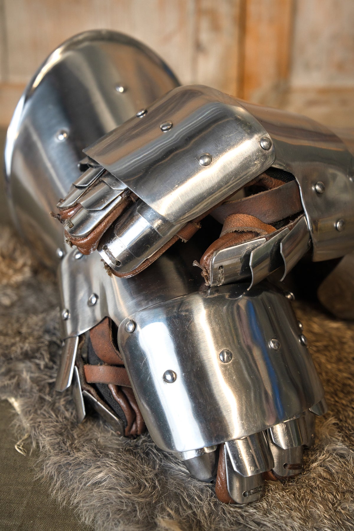 Mediolańskie rękawice pancerne, XV wiek, 1,6 mm