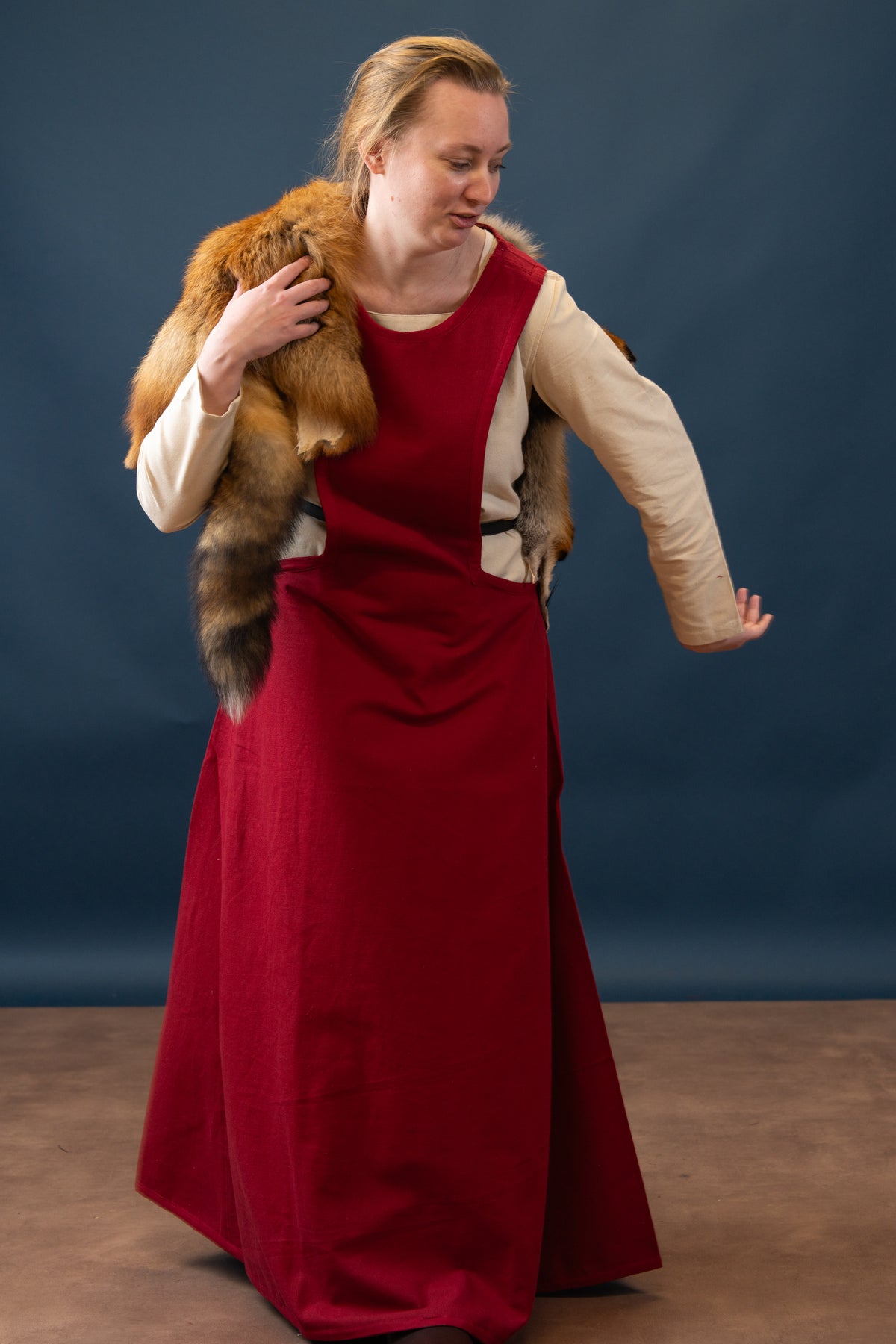 Medieval surcotte Isabeau, red