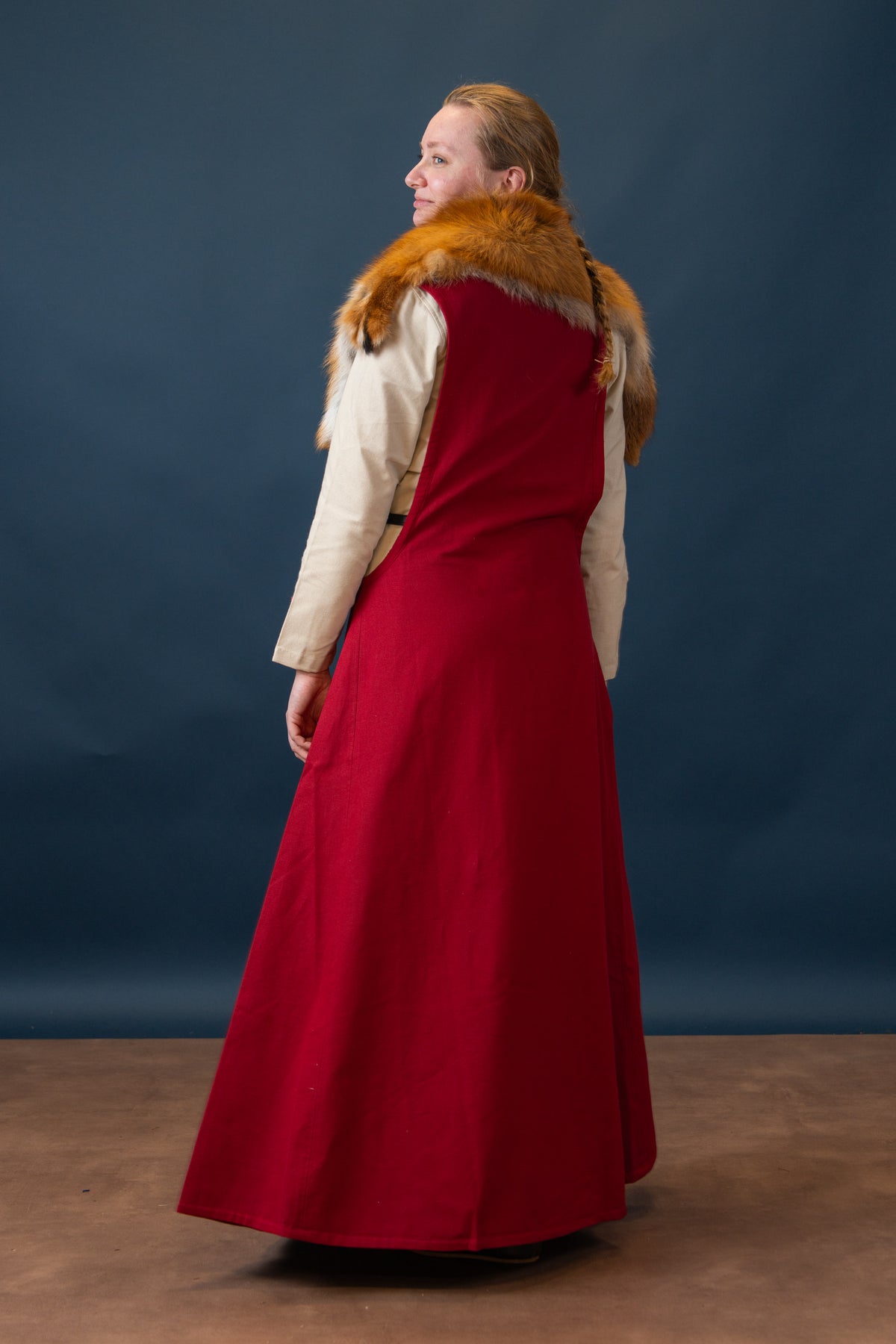 Medieval surcotte Isabeau, red