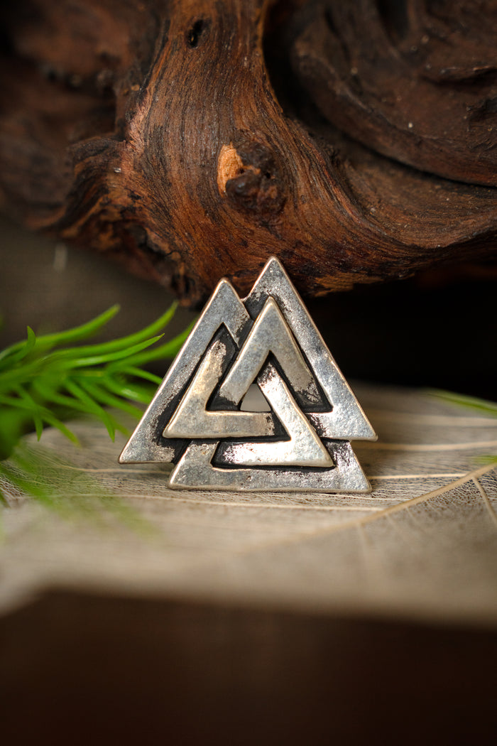 Amuleto Valknut, bronzo argentato