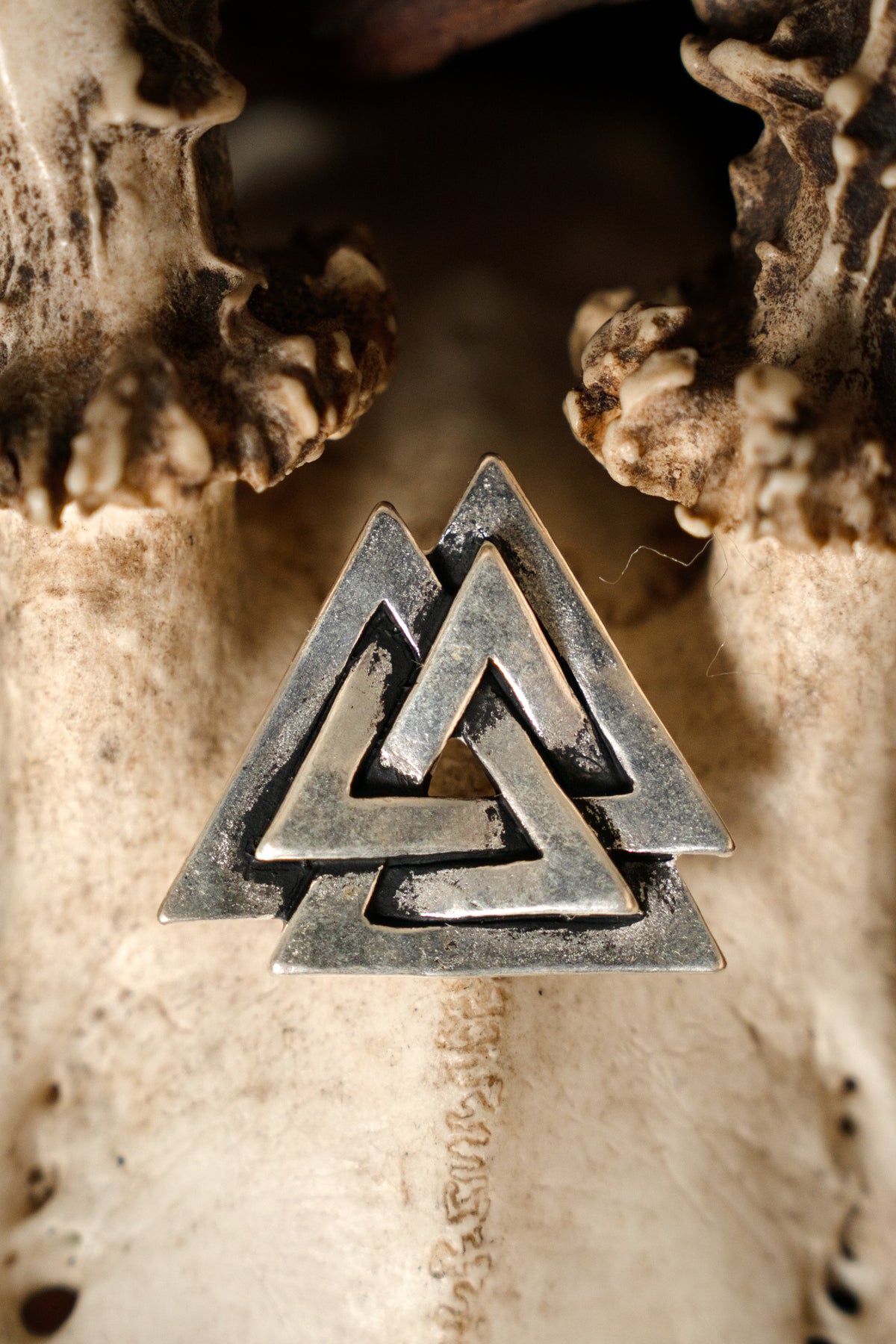 Amuleto Valknut, bronzo argentato