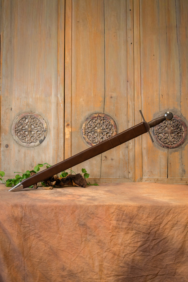 Crusader sword Oakeshott XIII, semi-sharp