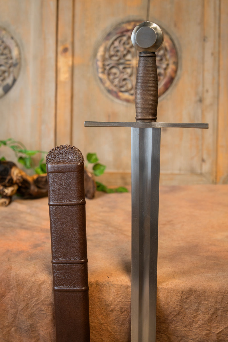 Crusader sword Oakeshott XIII, semi-sharp