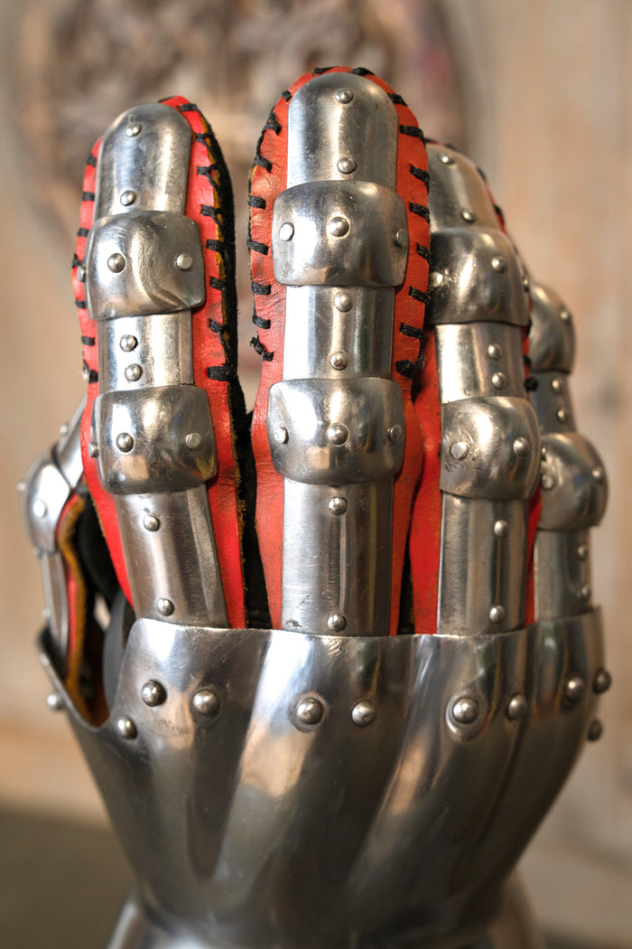 14th century hourglass gauntlets, 1.6 mm