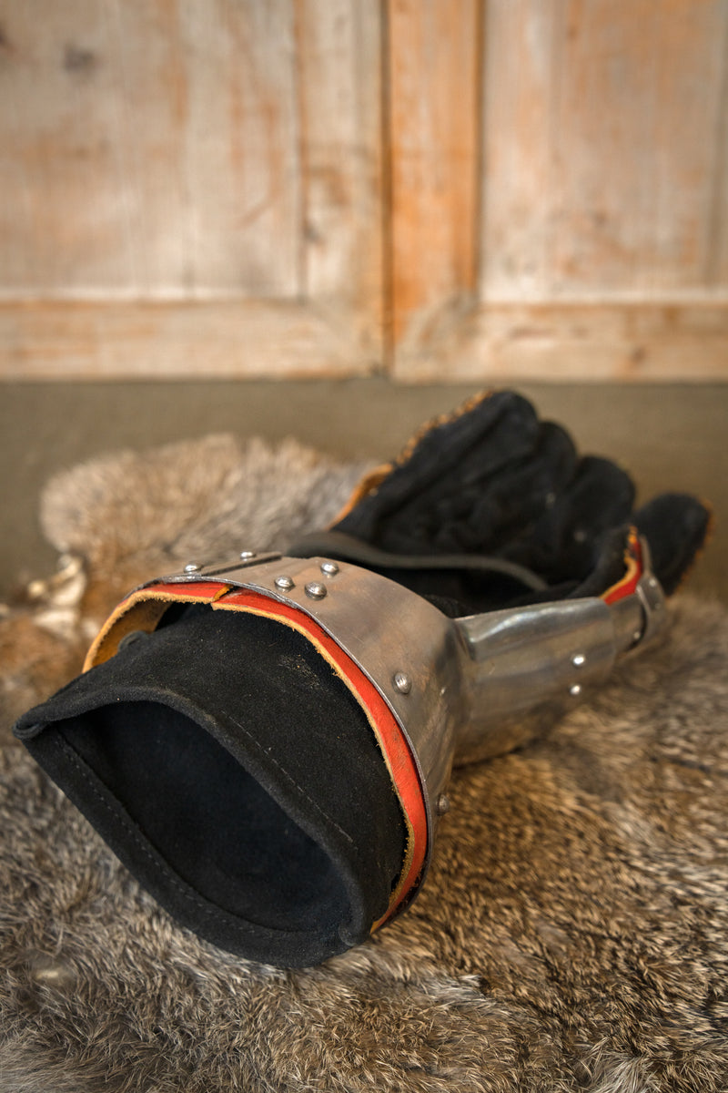 1300-tals timglashandskar, 1,6 mm