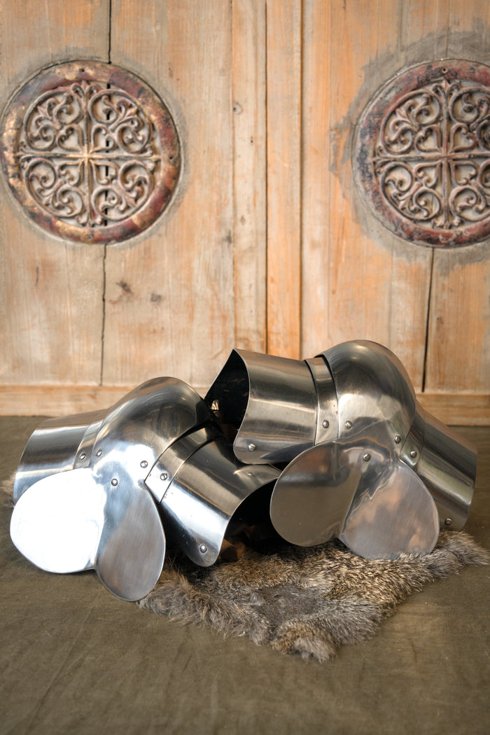 Milanesiska poleyns, knäskydd med rondeller, 1,6 mm