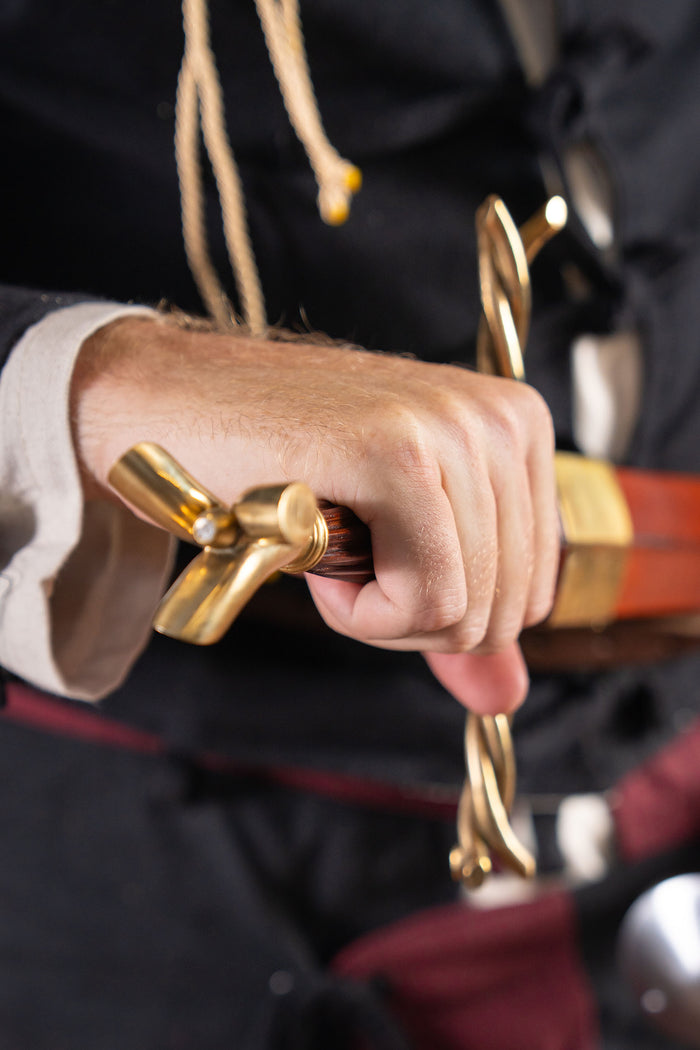 Średniowieczny miecz Oakeshott XVIII, półostry