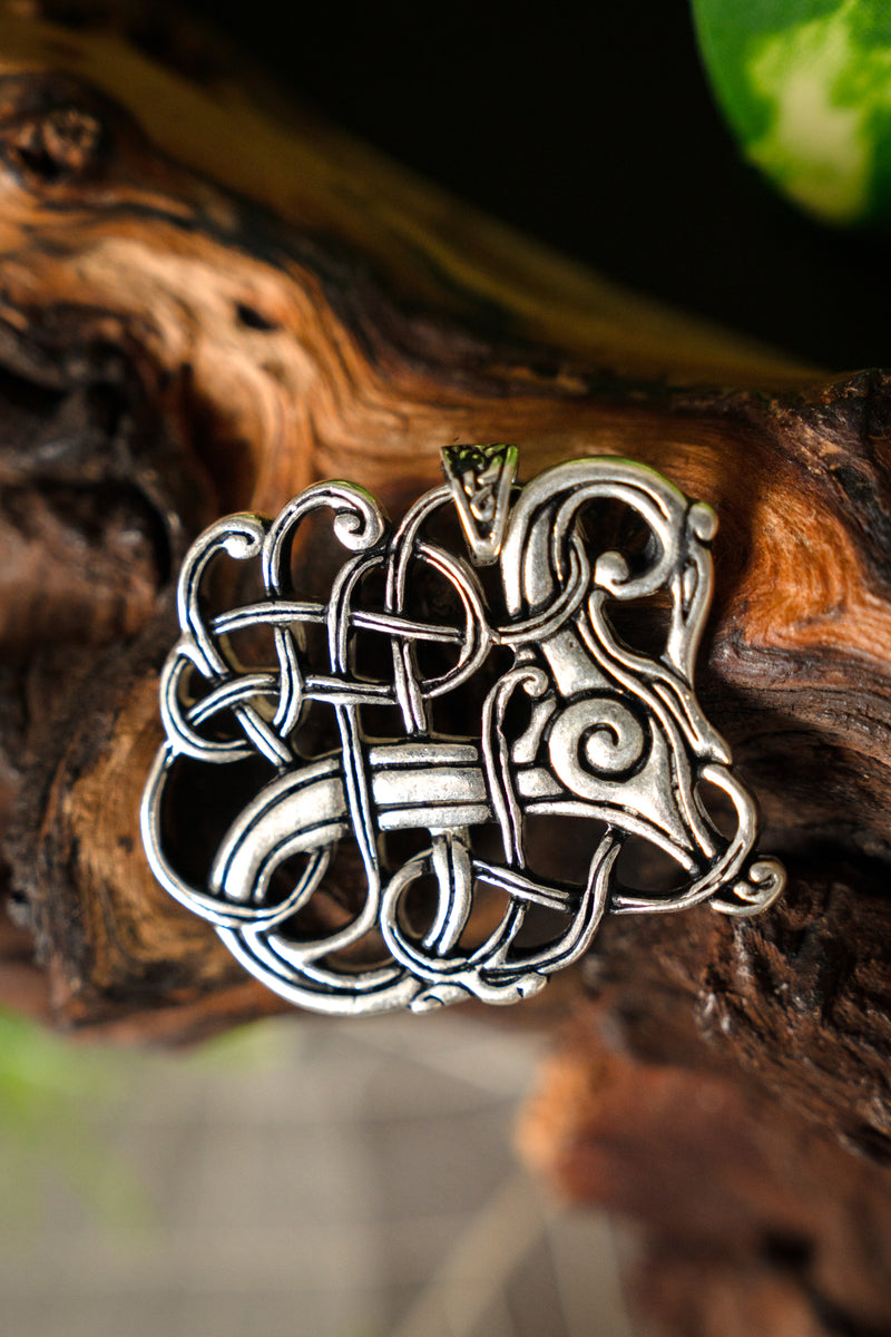 Gioiello vichingo Lindholm Høje, bronzo argentato