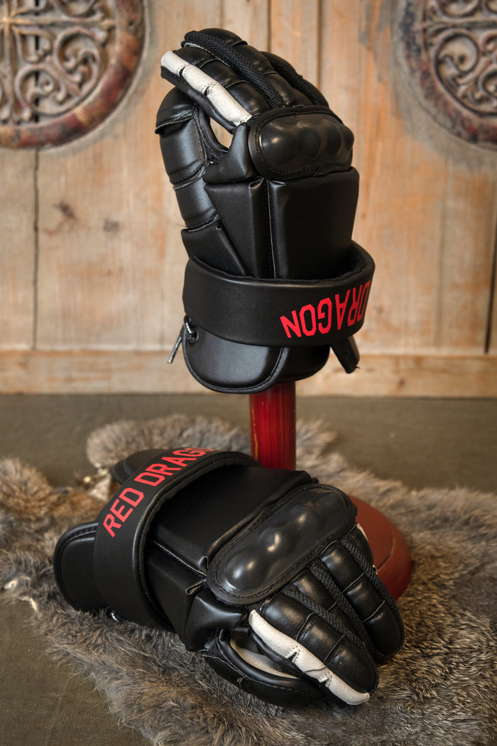 Modern fencing gloves M