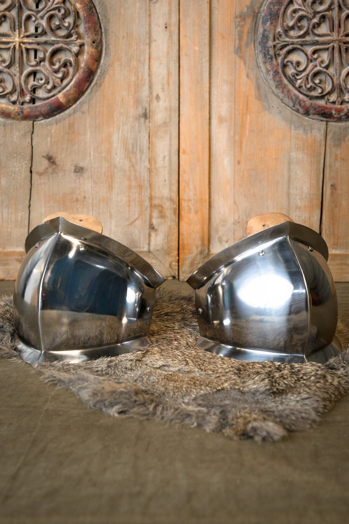 Middeleeuwse poleyns, 1.6 mm