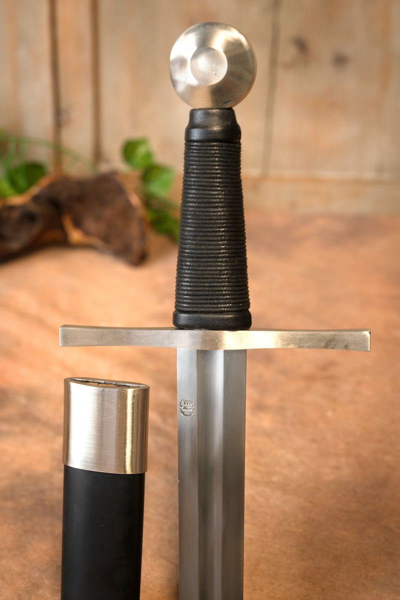 Middelalderligt enhåndssværd, Oakeshott type XII, skarpt