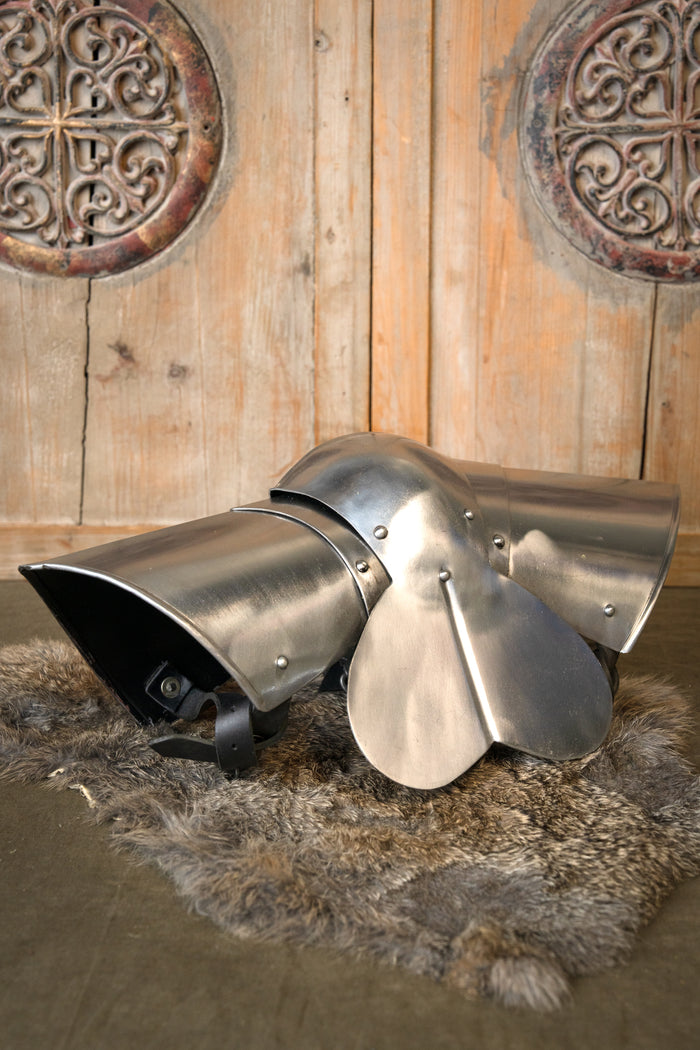 15e eeuwse poleyns, beenstukken met rondels, 1.6 mm