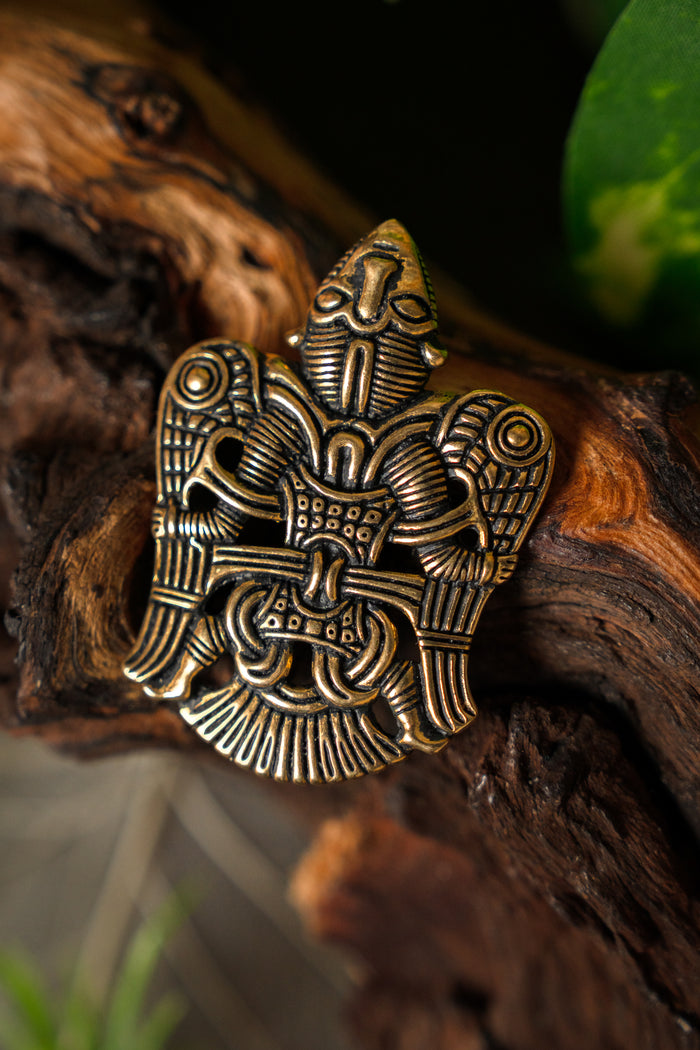 Joyería vikinga del hombre alado de Uppåkra, bronce