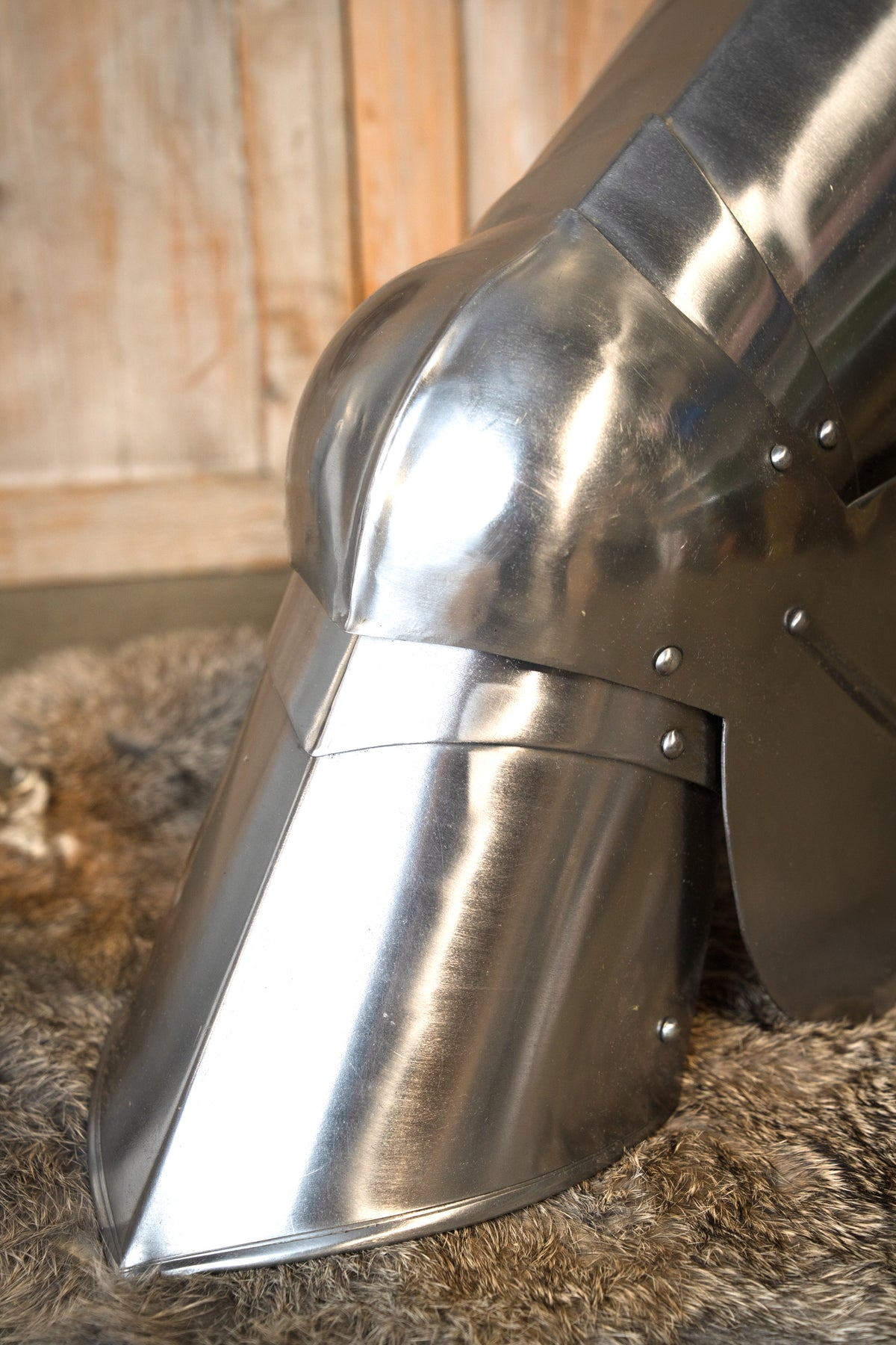 15e eeuwse poleyns, beenstukken met rondels, 1.6 mm