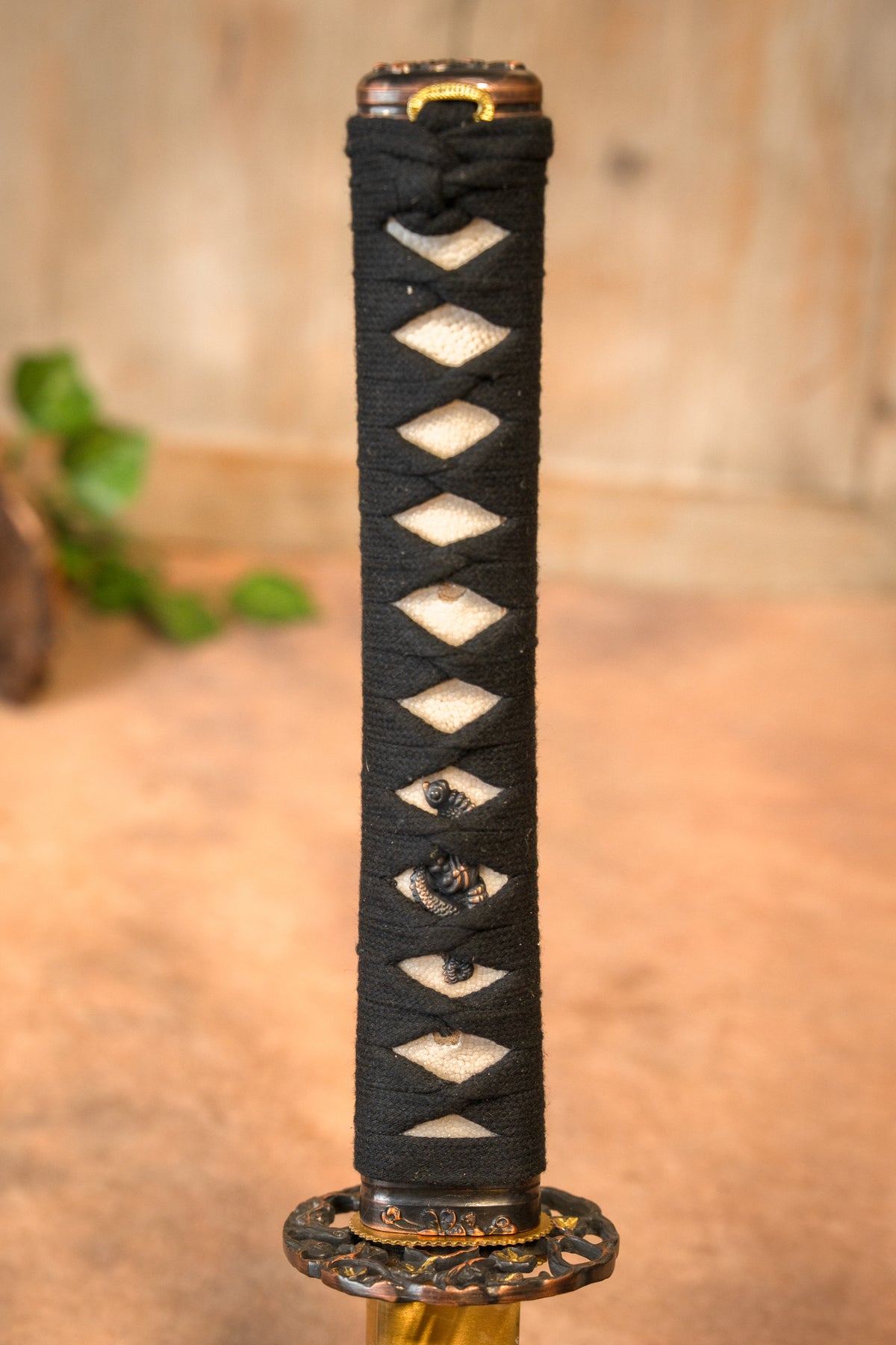 John Lee golden flower wakizashi, sharp