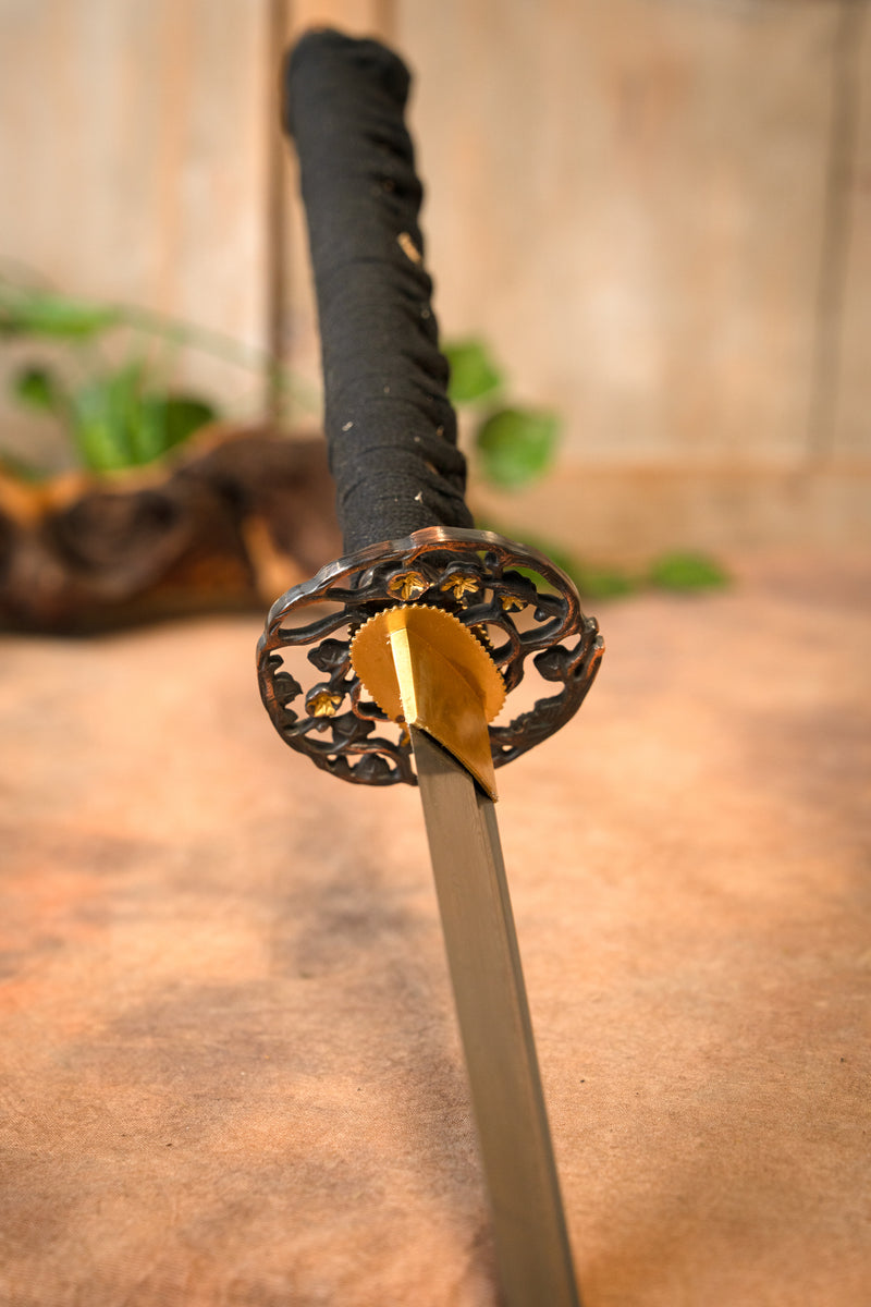 John Lee golden flower wakizashi, sharp