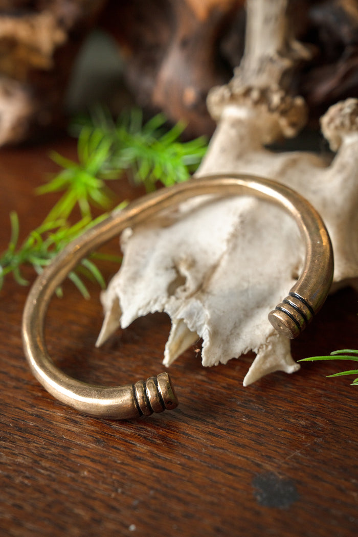 Merovingiskt armband, brons