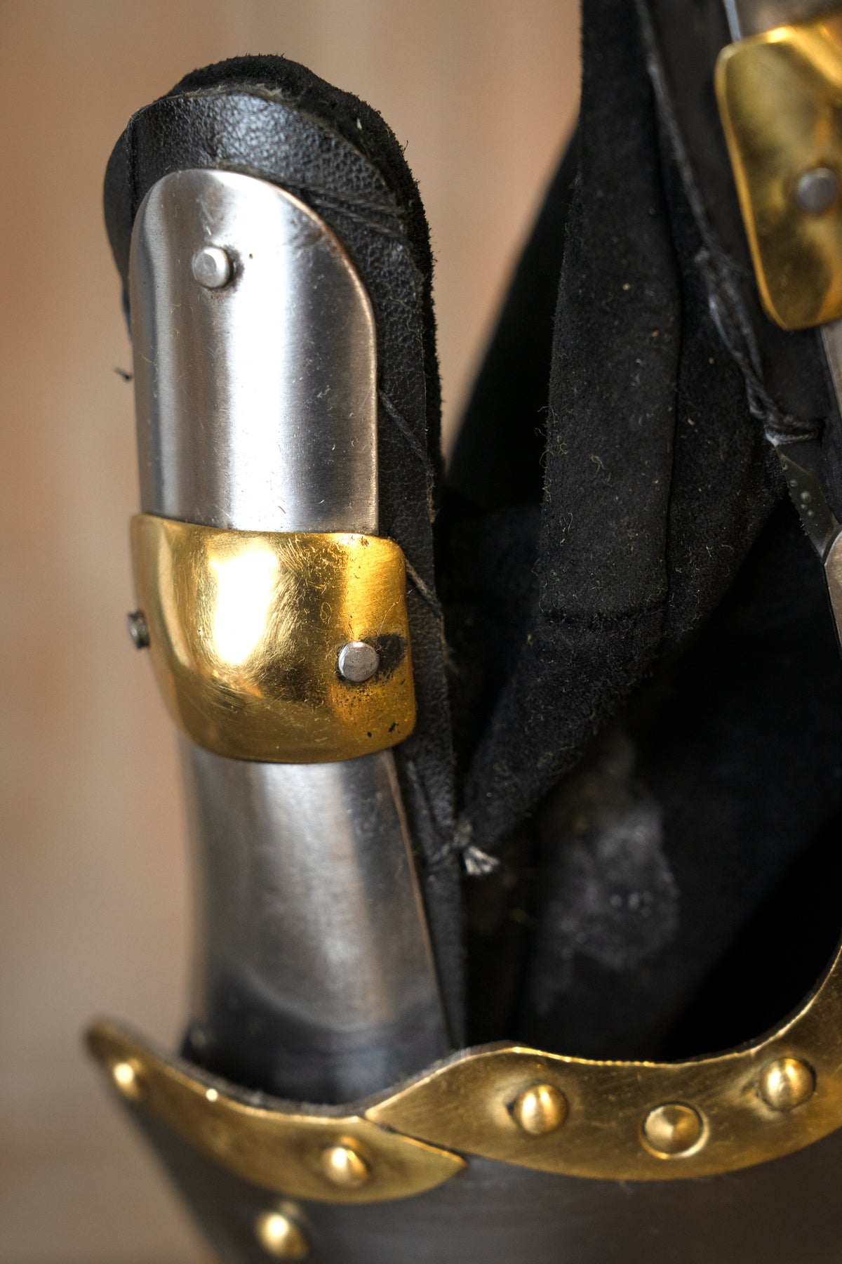 Medieval Hourglass Gauntlets Churburg, 1.2 mm