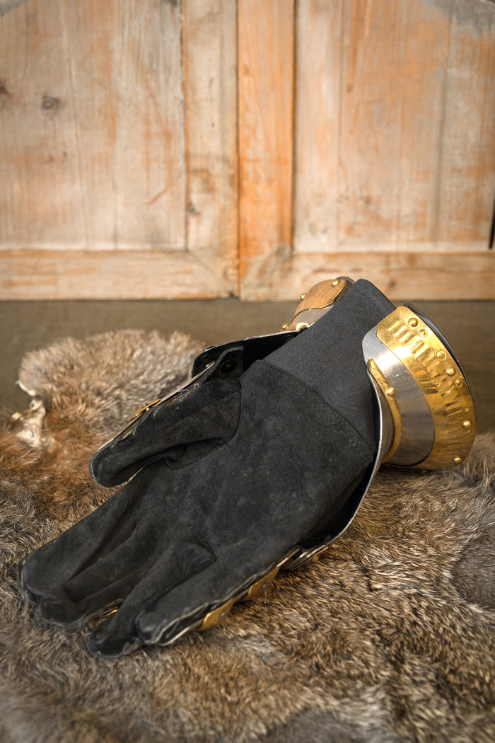 Medieval Hourglass Gauntlets Churburg, 1.2 mm