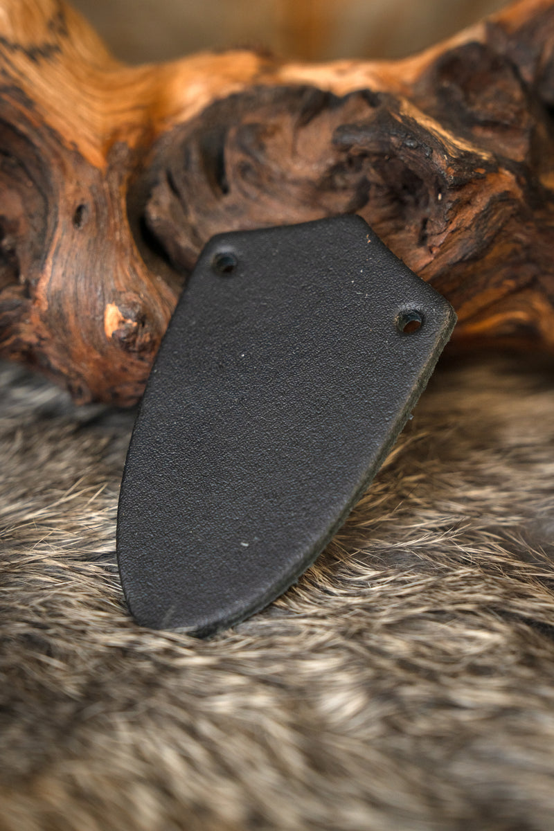 50 Stück schildförmige Spaltlederplatten für Schuppenpanzer, schwarz