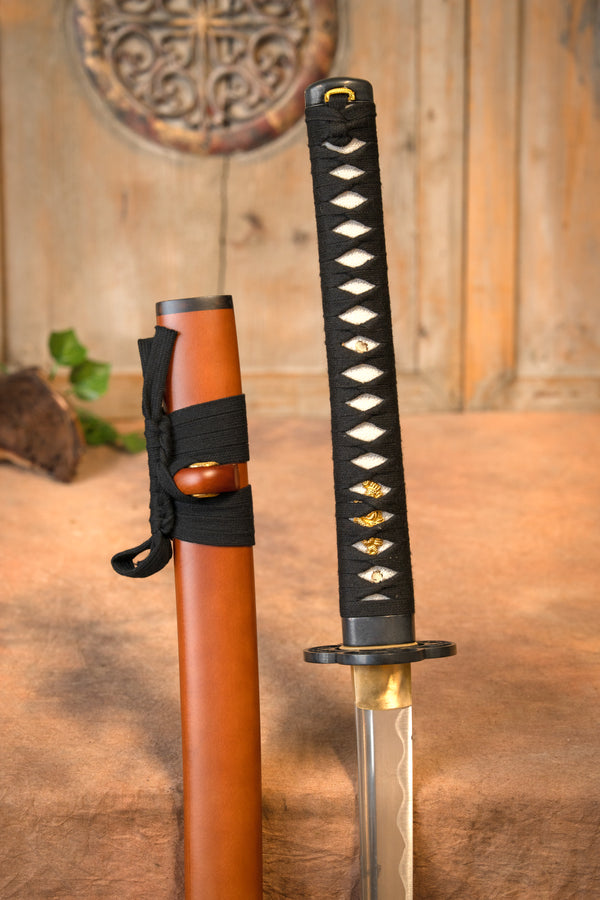 John Lee red wood iaito, short, blunt (battle-ready)