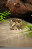 Garniture de ceinture pyramidale du XIVe siècle