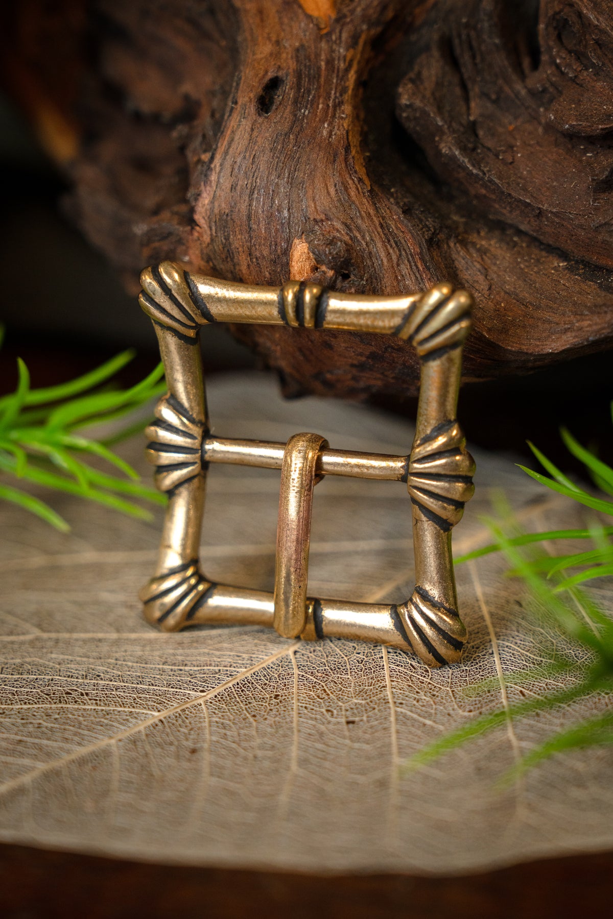 Spænde med muslingemotiv, 1500-tallet, bronze