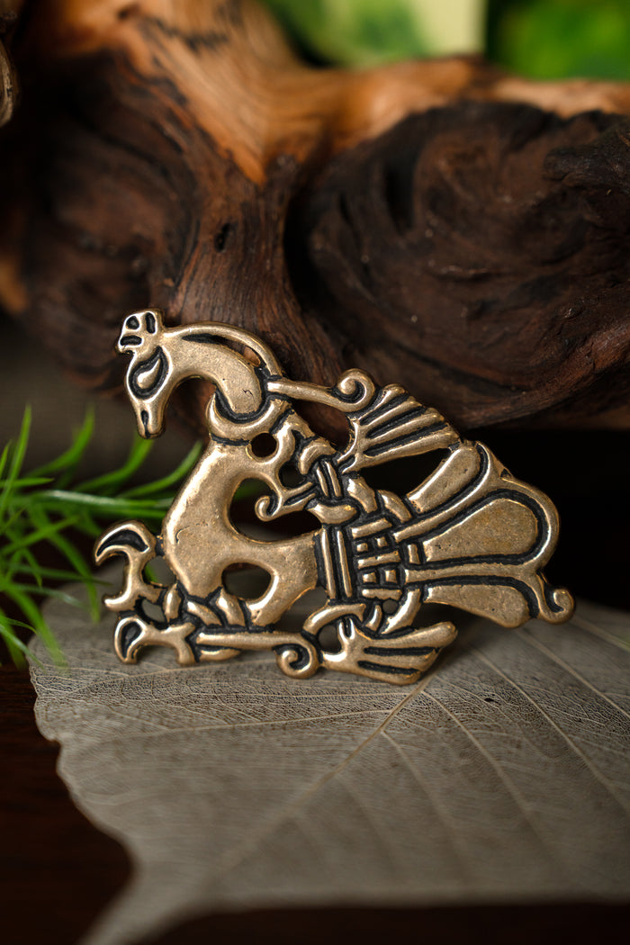 Viking pauwenbroche, brons