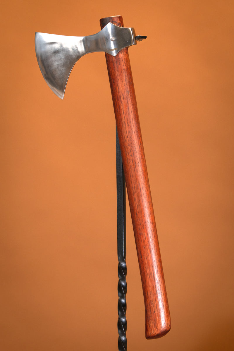 Viking skeggox, type B, semi-sharp