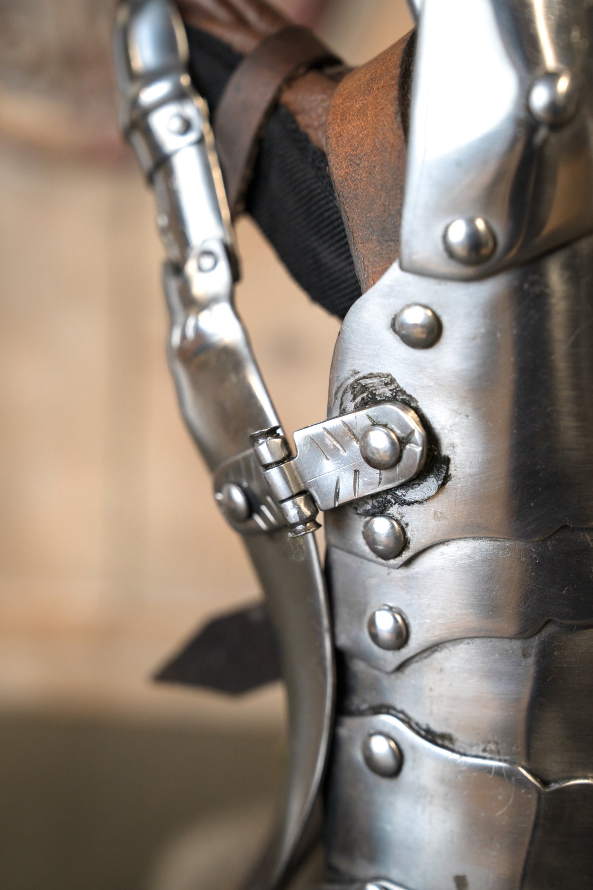 Gotyckie rękawice pancerne, 1450–1500, 1,2 mm