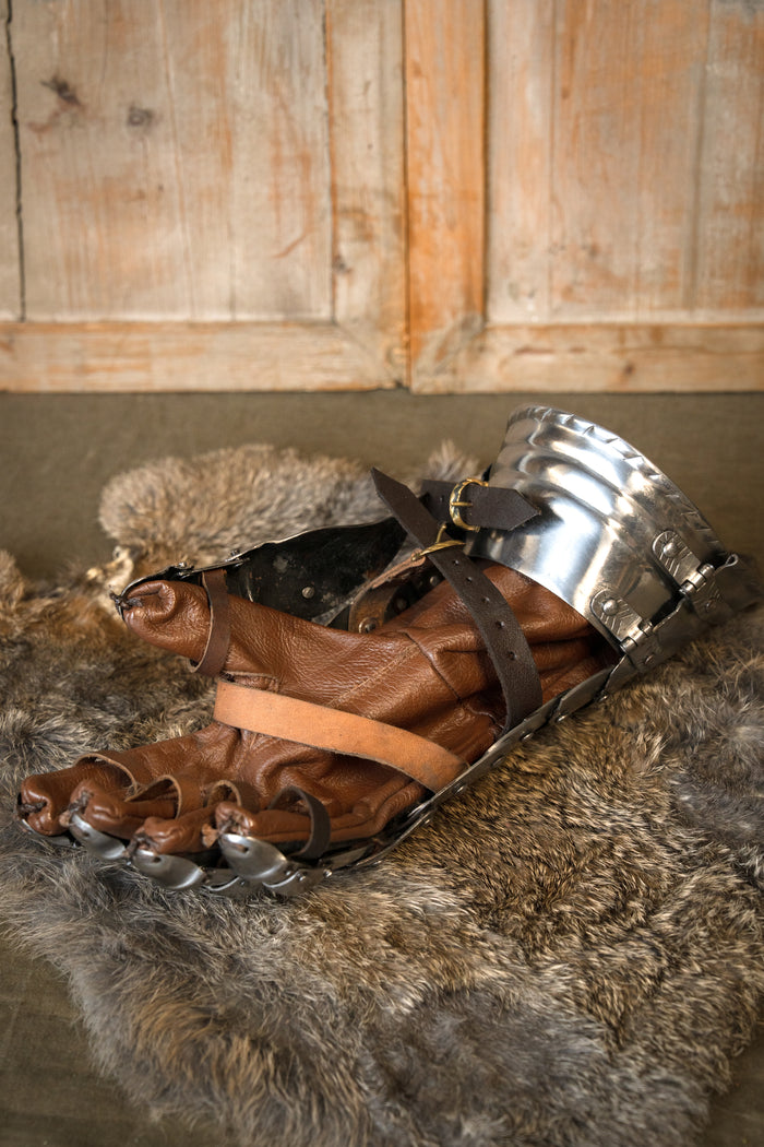 Gotyckie rękawice pancerne, 1450–1500, 1,2 mm