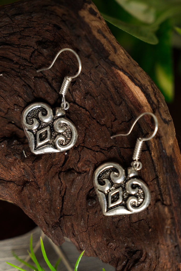 Magyarische Ohrringe, versilberte Bronze