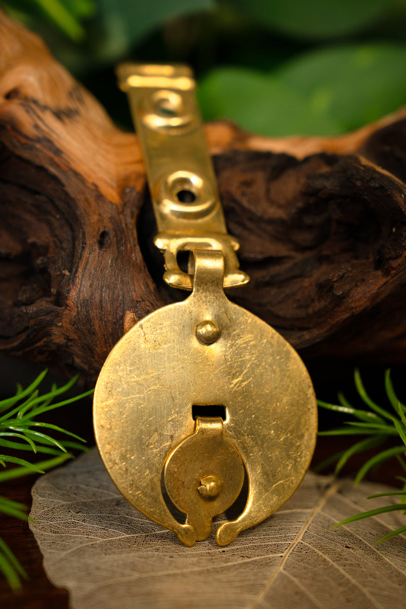 Dekoriertes Riemenende für römische Gürtel