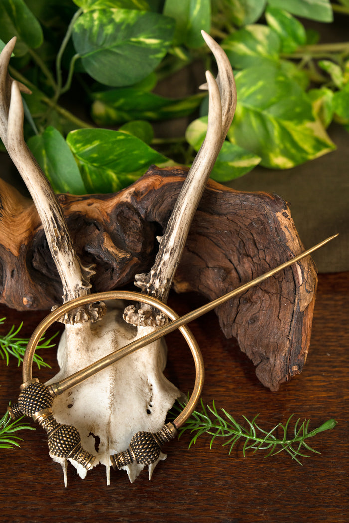 Viking distelfibula groot, brons