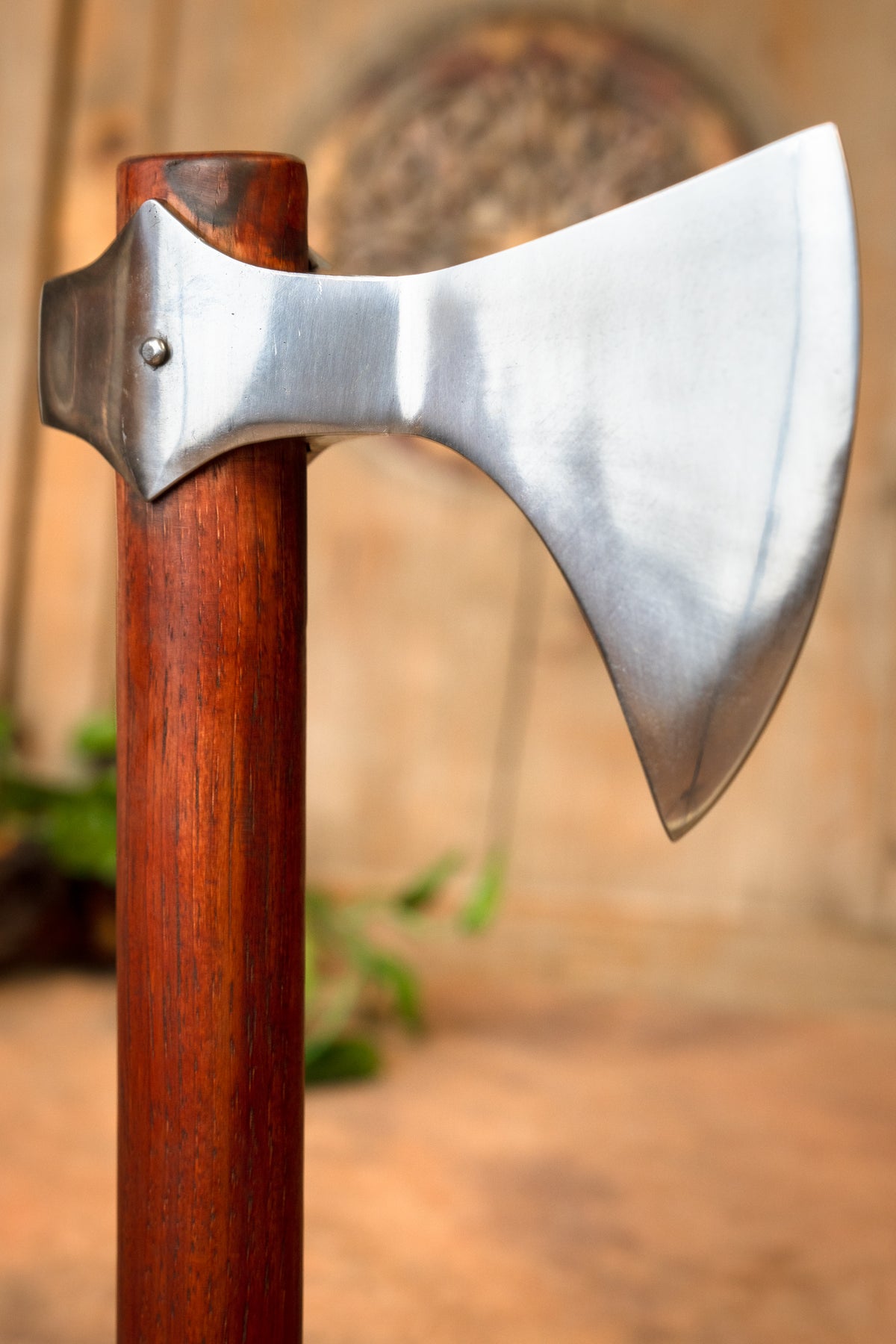 Skeggox vikingo tipo B, semi-afilada