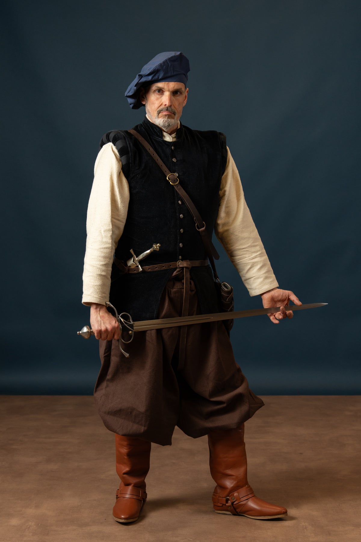 Velvet doublet with metal buttons, black