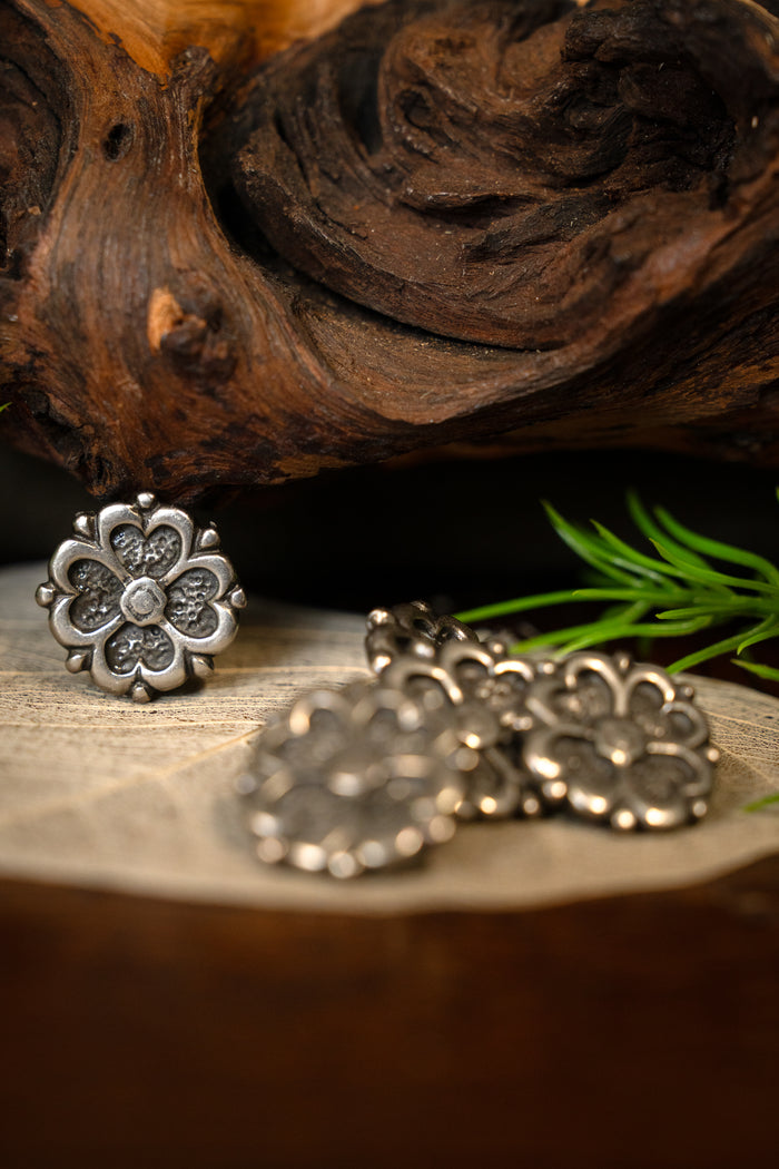 Belt fitting rose (set of 5), 16th century, silvered