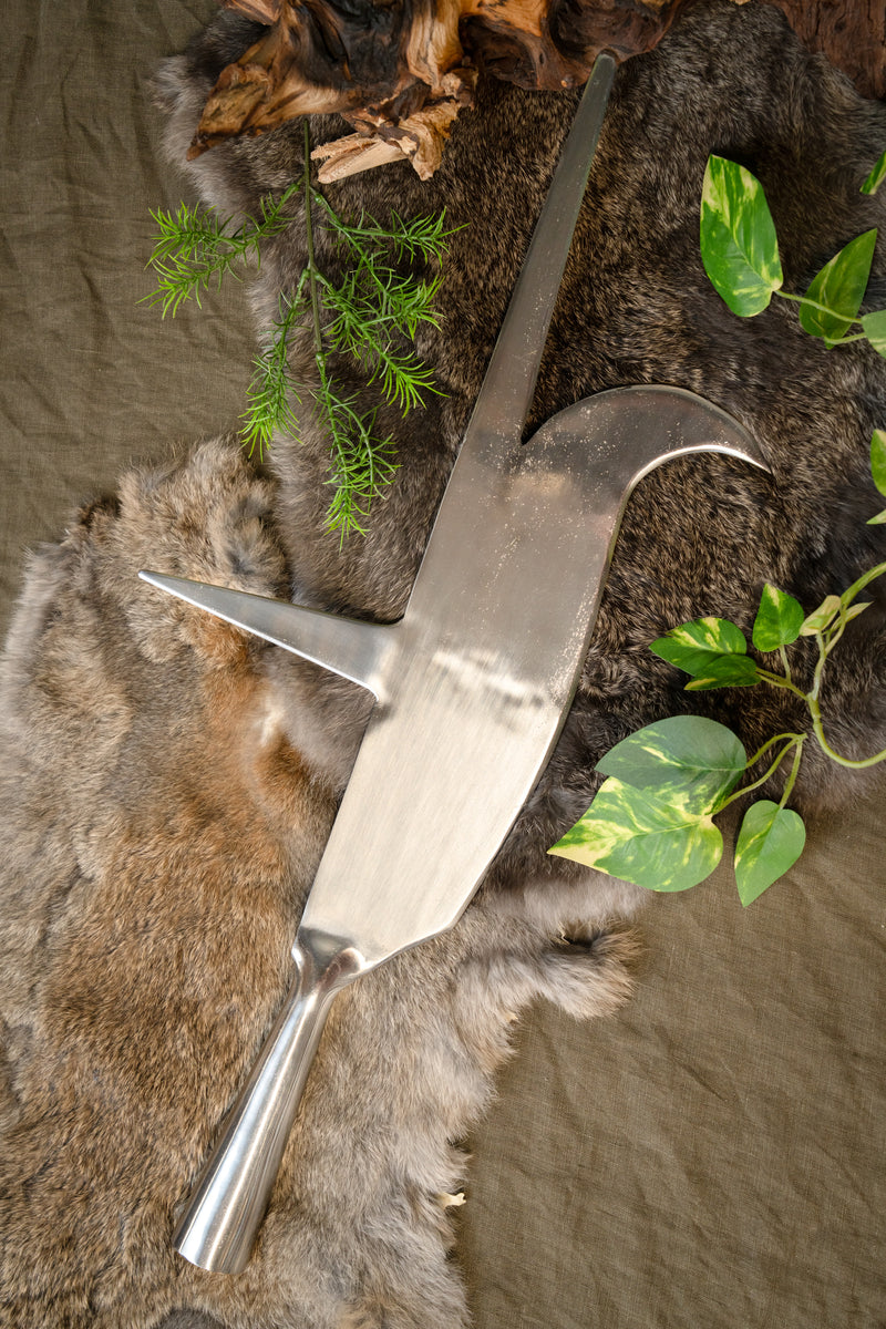 Guisarma, semi-afilada