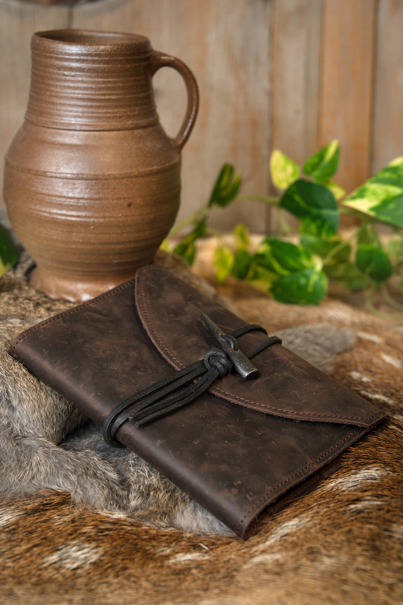 Notizbuch mit Lederumschlag, braun, Größe M